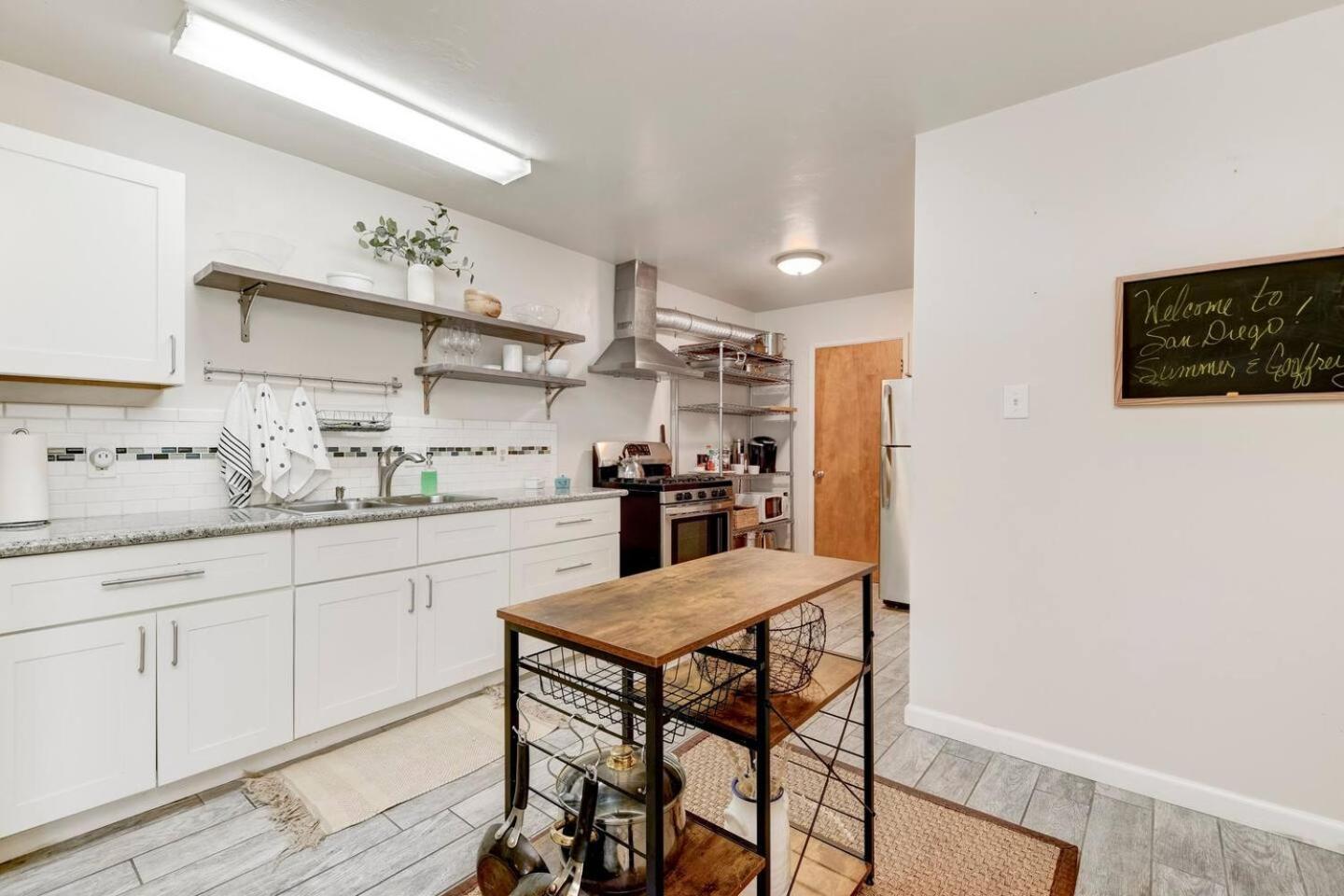 Perla D'Italia -1Br- Free Driveway Parking -1 Car Apartamento San Diego Exterior foto